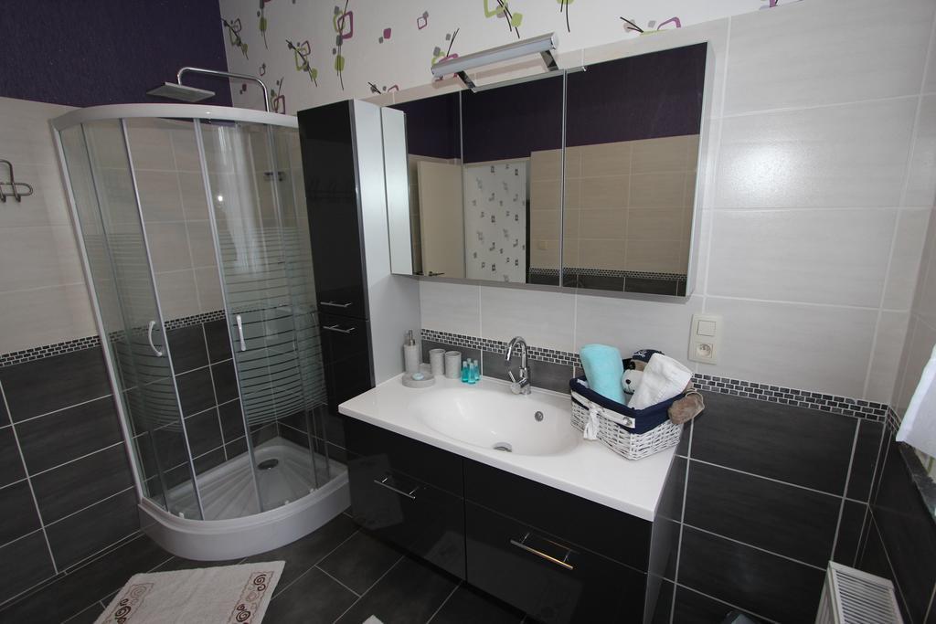 Orchidee Apartment Comines-Warneton Стая снимка
